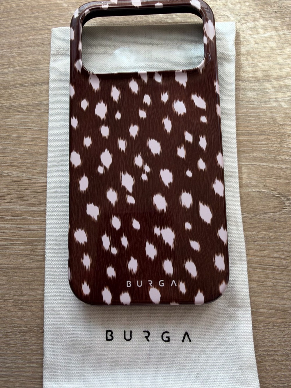 BURGA 18 Pro Max Case - Cinnamon Roll